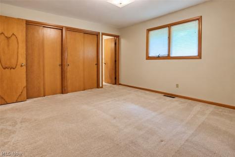 7009 Edgerton Road North Royalton OH 44133
