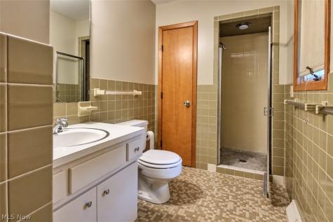 7009 Edgerton Road North Royalton OH 44133