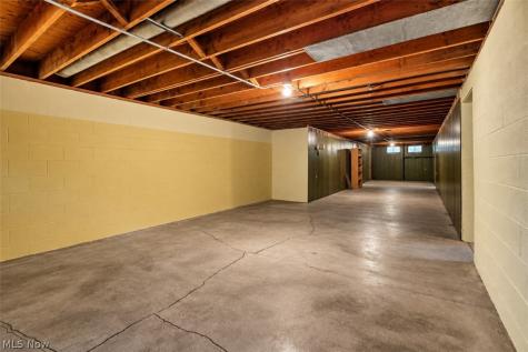 7009 Edgerton Road North Royalton OH 44133