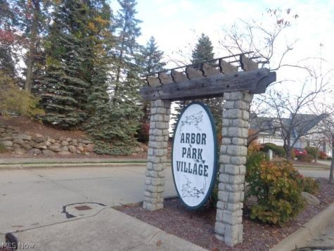 7855 Arbor Park Drive Parma OH 44134