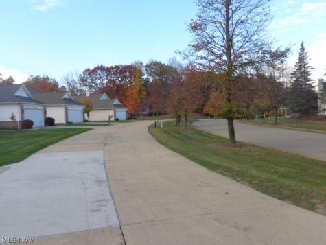7855 Arbor Park Drive Parma OH 44134