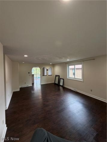 6425 Woodmoor Avenue NW Canton OH 44718