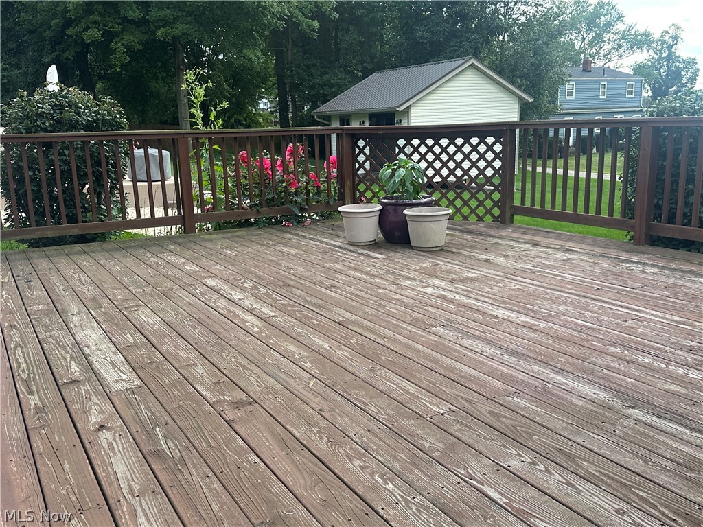 6425 Woodmoor Avenue NW Canton OH 44718