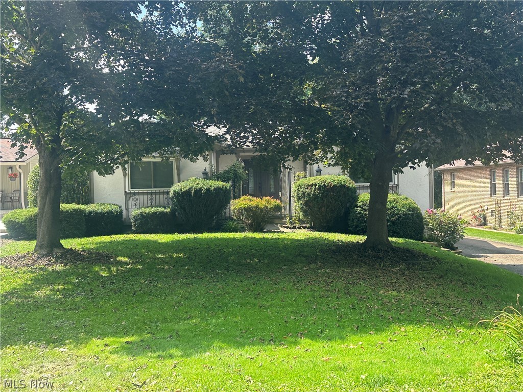 6425 Woodmoor Avenue NW Canton OH 44718