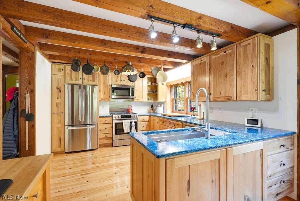 16210 Snow Road Burton OH 44021