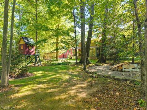 16210 Snow Road Burton OH 44021