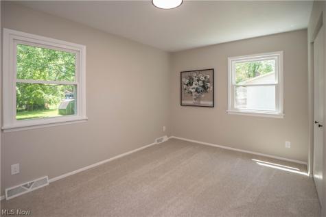 1108 Maple Street Tallmadge OH 44278