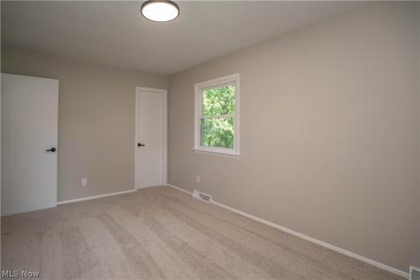 1108 Maple Street Tallmadge OH 44278