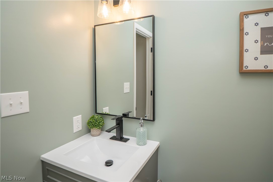 1108 Maple Street Tallmadge OH 44278