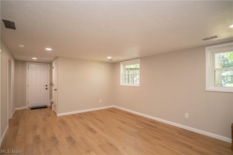 1108 Maple Street Tallmadge OH 44278