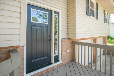1108 Maple Street Tallmadge OH 44278