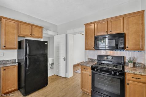 405 Silver Street Akron OH 44303