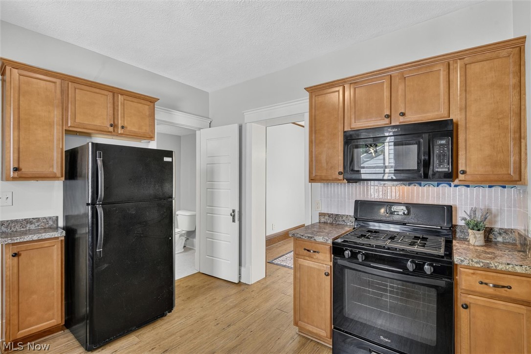 405 Silver Street Akron OH 44303