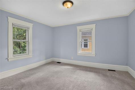 405 Silver Street Akron OH 44303