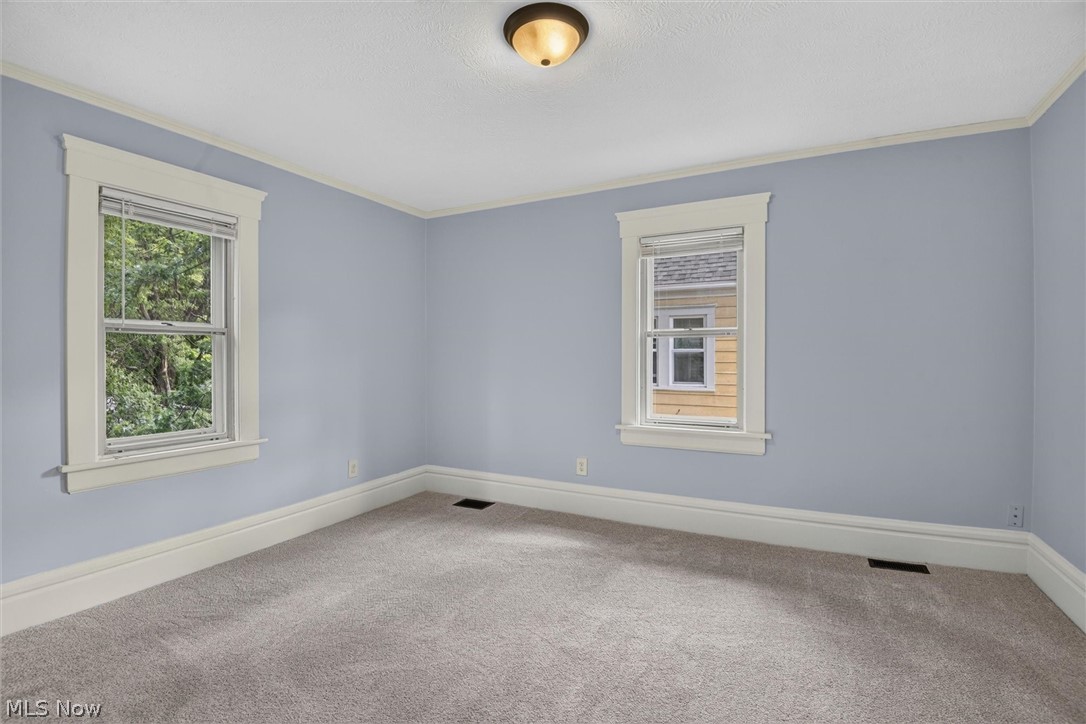 405 Silver Street Akron OH 44303