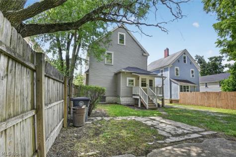 405 Silver Street Akron OH 44303