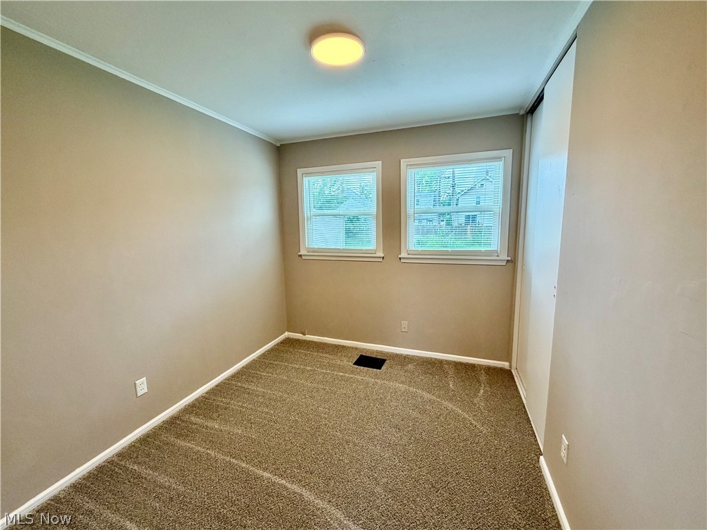 184 Beebe Avenue Elyria OH 44035