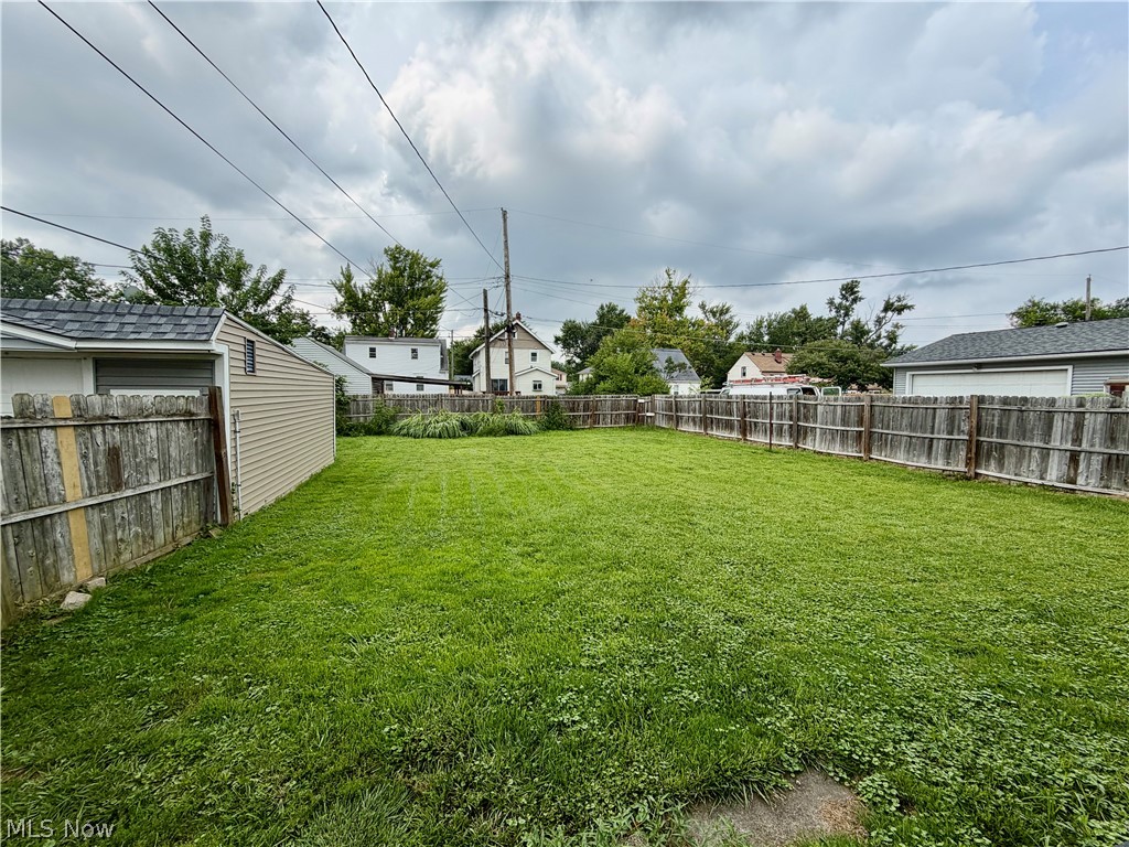 184 Beebe Avenue Elyria OH 44035
