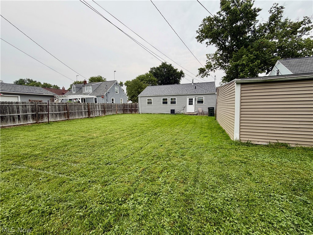 184 Beebe Avenue Elyria OH 44035