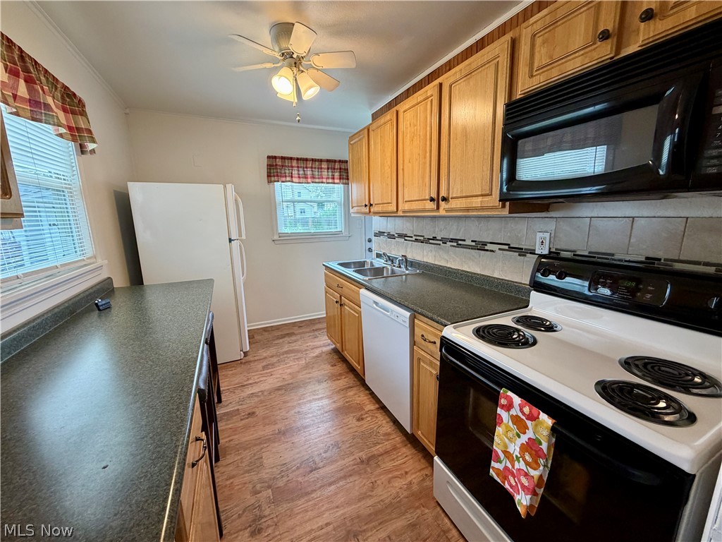 184 Beebe Avenue Elyria OH 44035