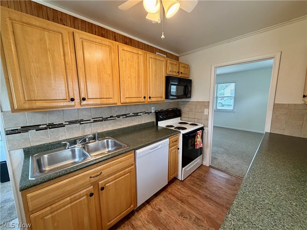 184 Beebe Avenue Elyria OH 44035