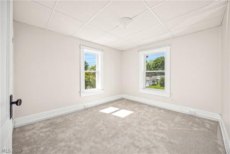 964 Northview Avenue Barberton OH 44203