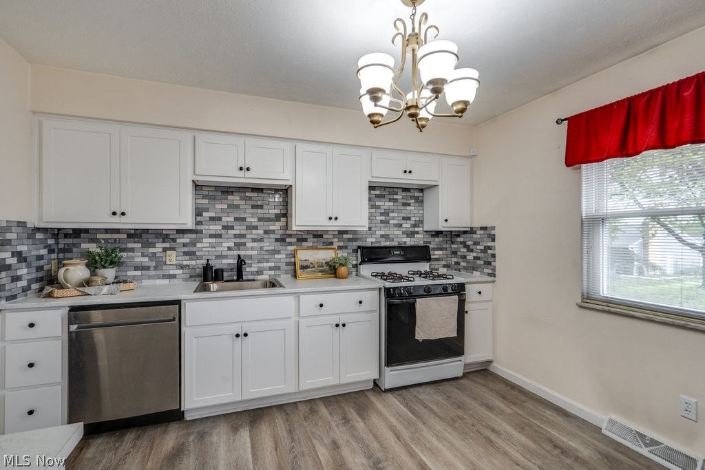 3277 Longwood Drive Norton OH 44203