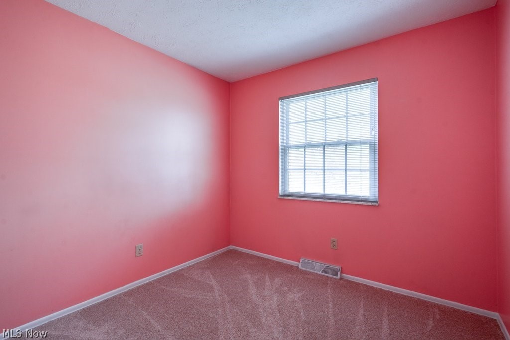 3277 Longwood Drive Norton OH 44203