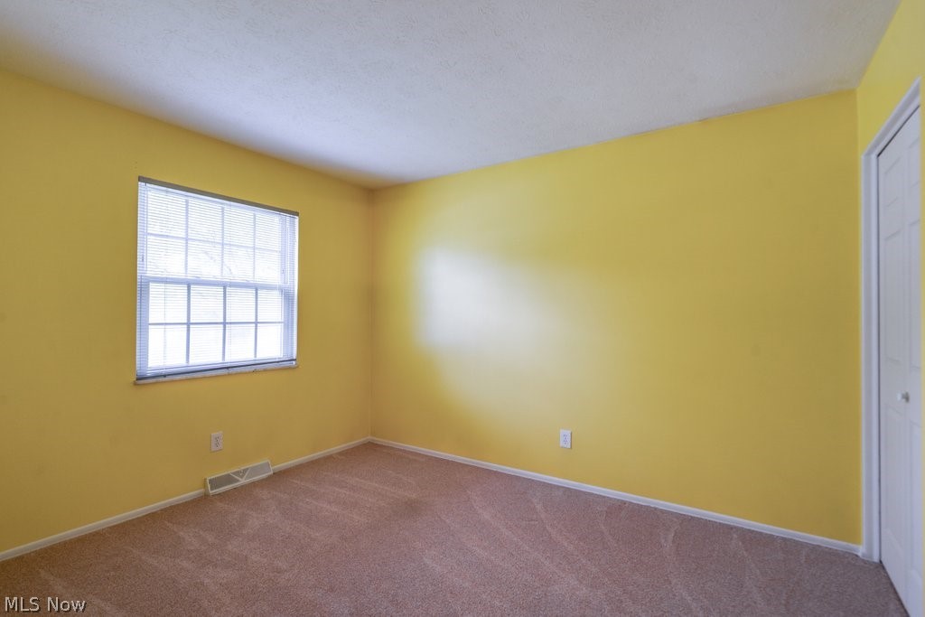 3277 Longwood Drive Norton OH 44203