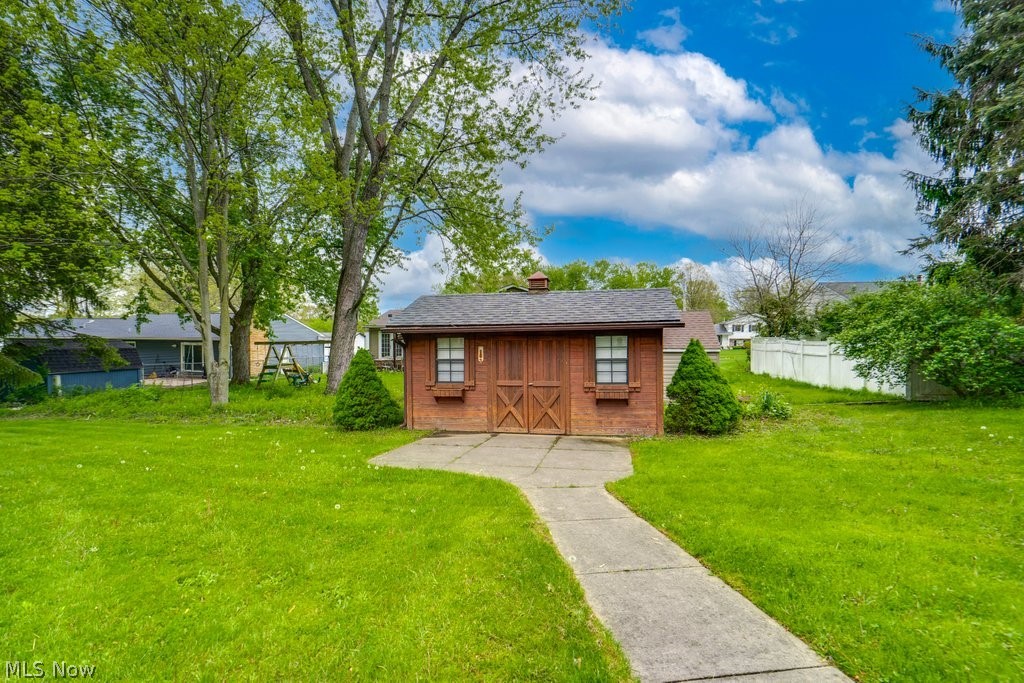 3277 Longwood Drive Norton OH 44203