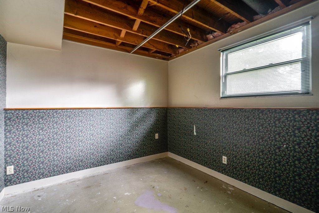 3277 Longwood Drive Norton OH 44203