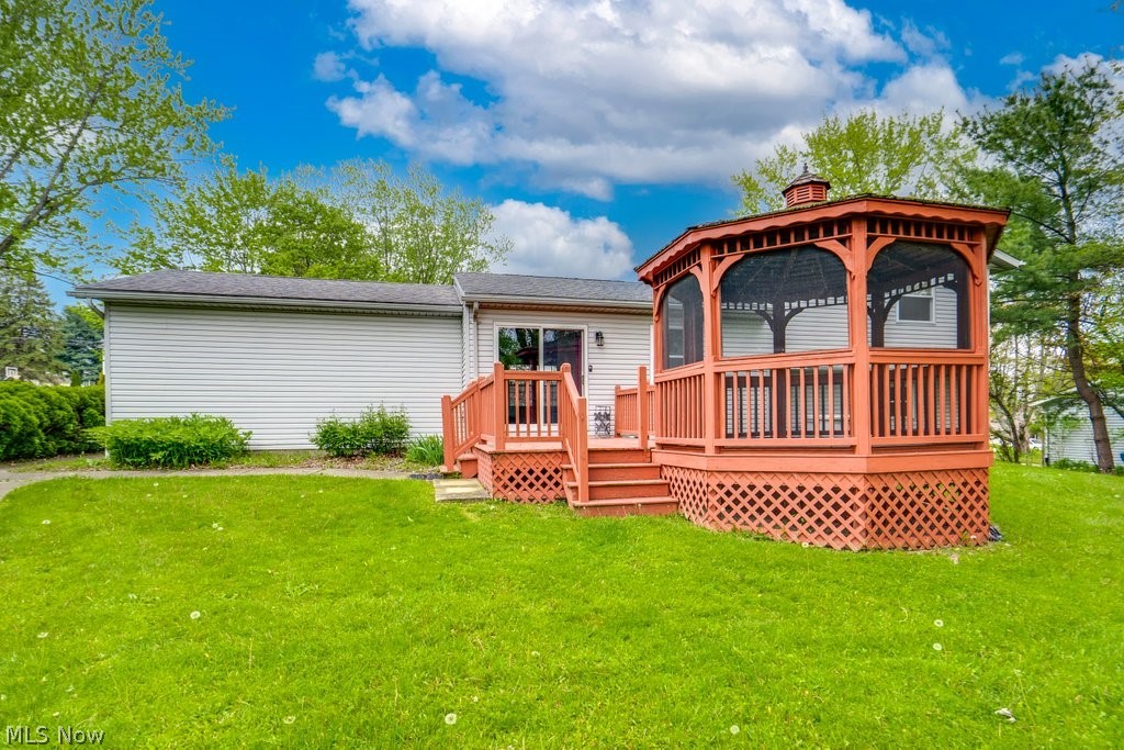 3277 Longwood Drive Norton OH 44203
