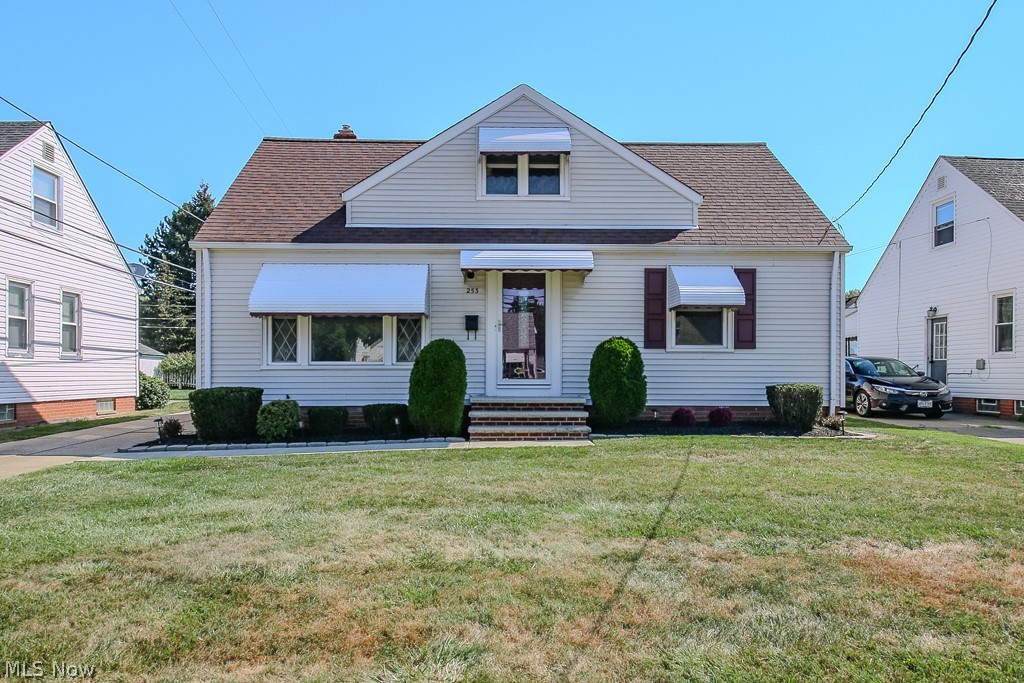 253 E 288th Street Willowick OH 44095