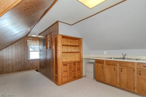 253 E 288th Street Willowick OH 44095