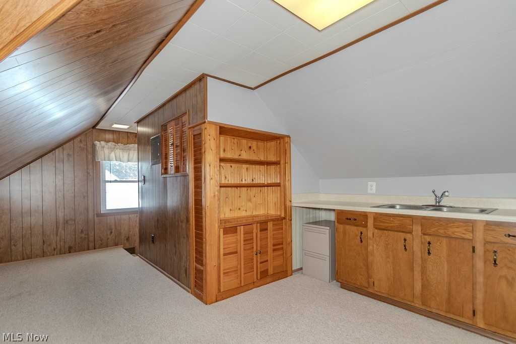 253 E 288th Street Willowick OH 44095