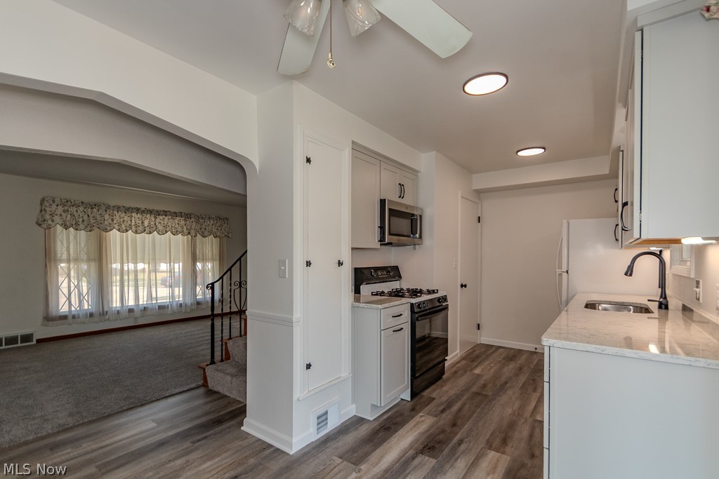 253 E 288th Street Willowick OH 44095