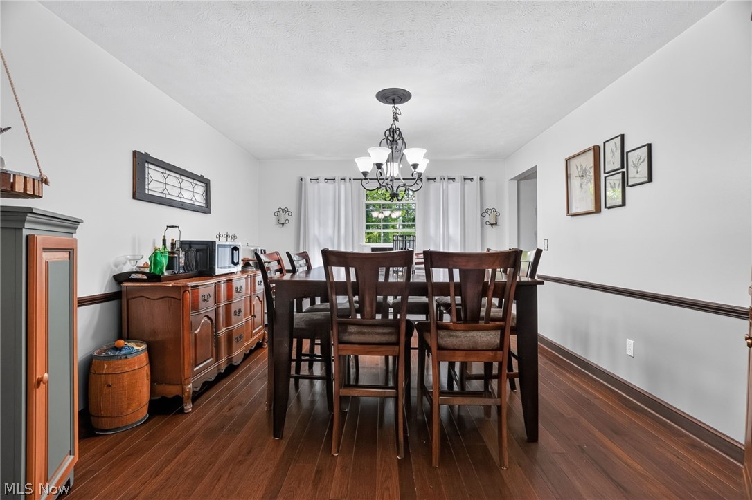 15000 S Crestwood Drive Middlefield OH 44062