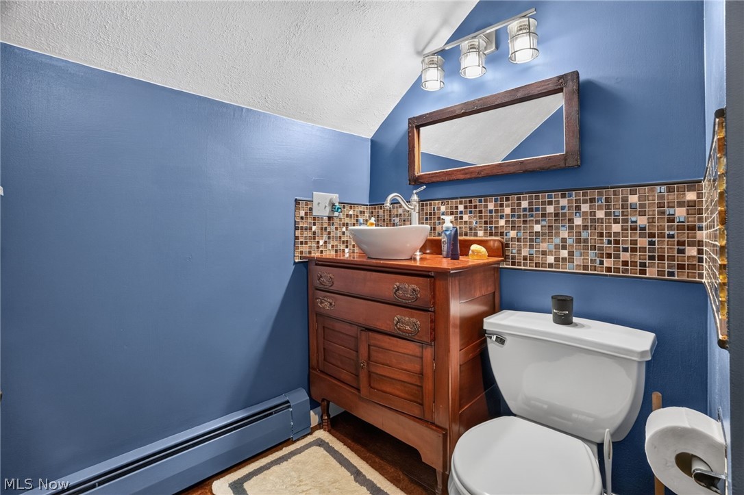 15000 S Crestwood Drive Middlefield OH 44062