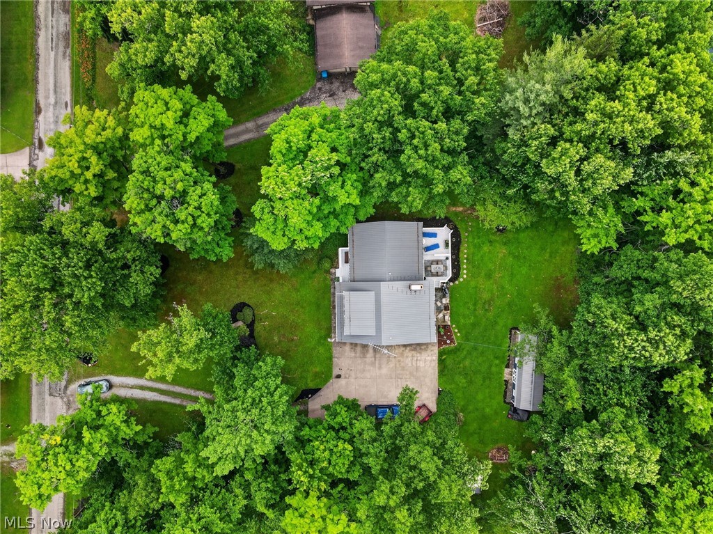 15000 S Crestwood Drive Middlefield OH 44062