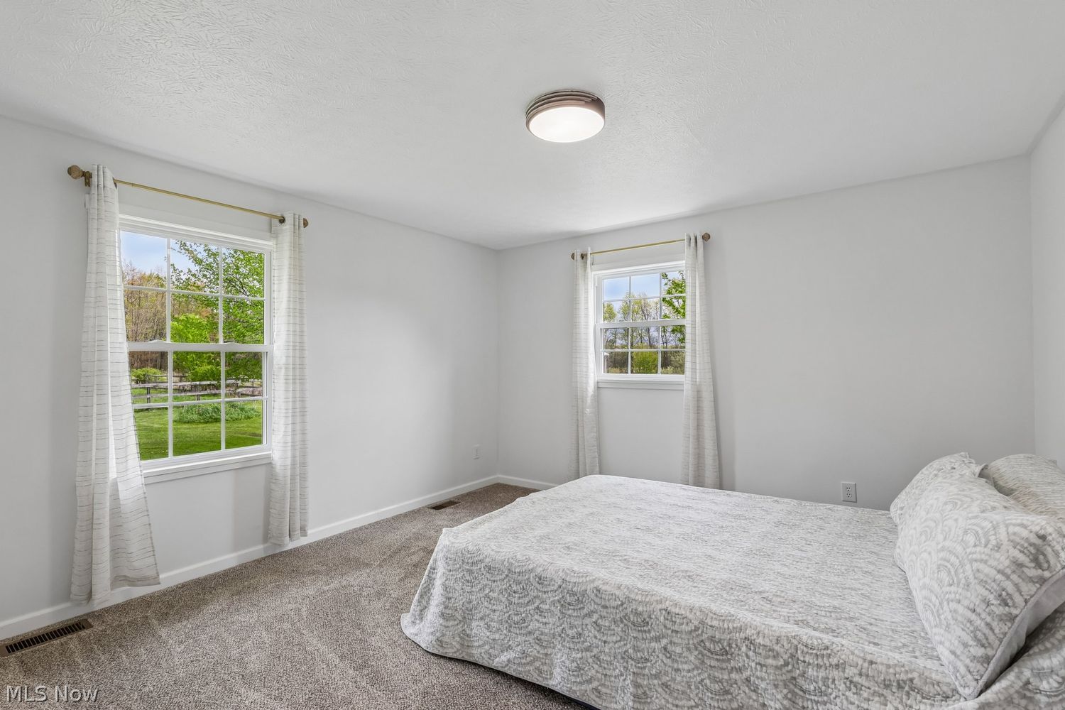 8965 Corbett Road Diamond OH 44412