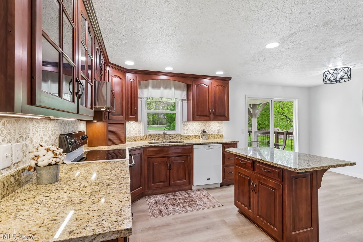 8965 Corbett Road Diamond OH 44412
