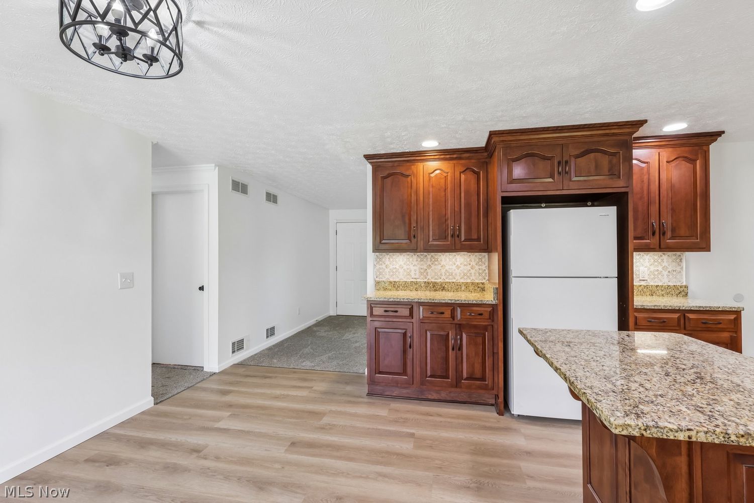 8965 Corbett Road Diamond OH 44412