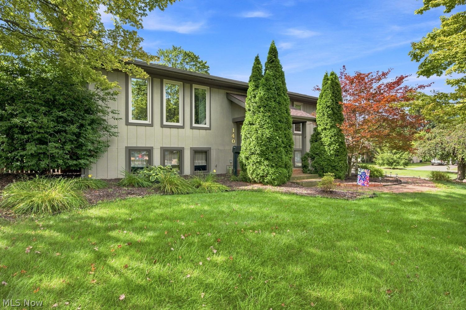 140 Hemlock Cuyahoga Falls OH 44223