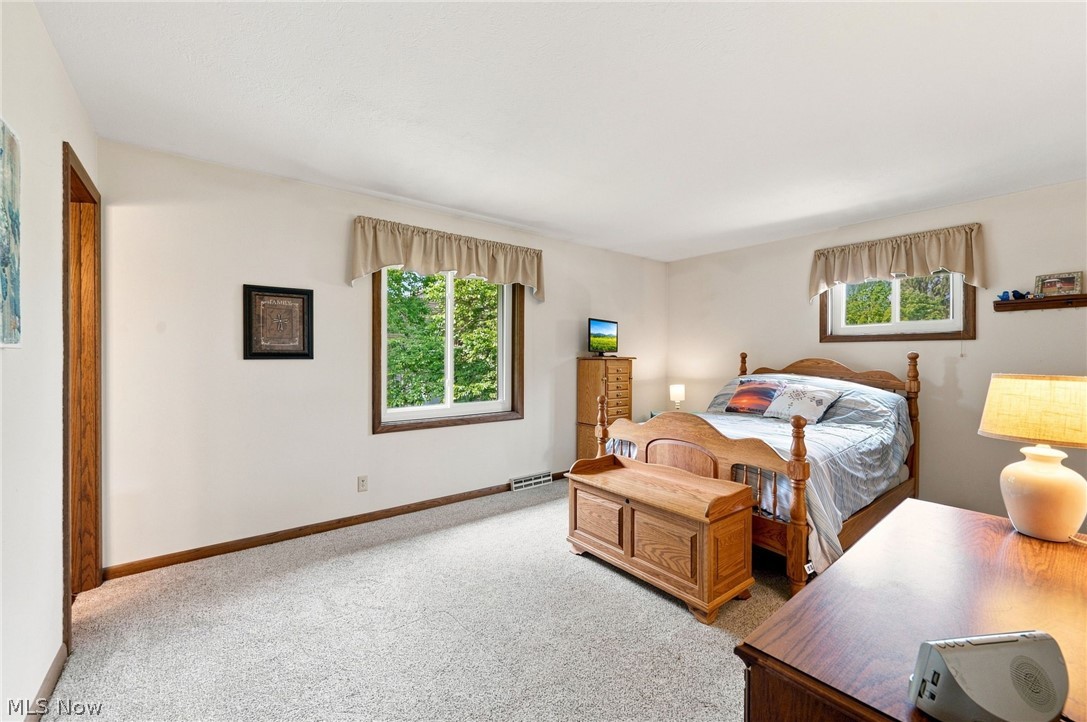140 Hemlock Cuyahoga Falls OH 44223