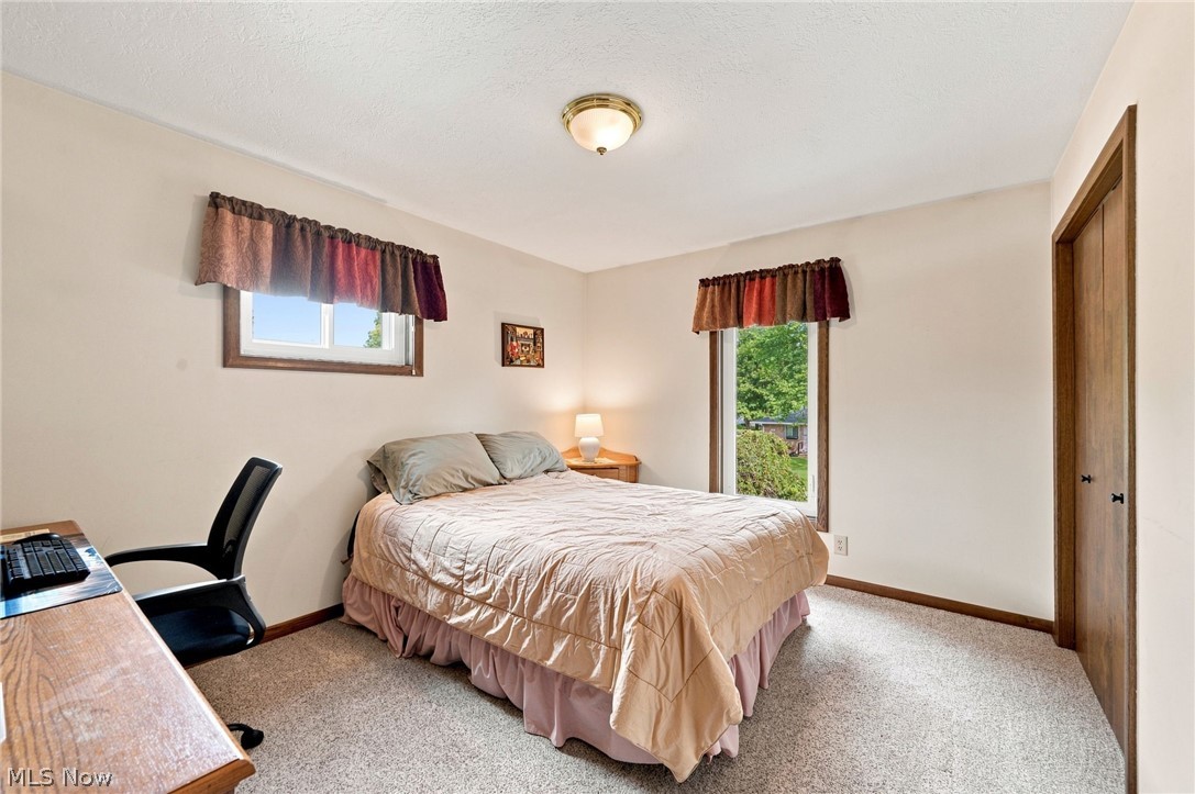 140 Hemlock Cuyahoga Falls OH 44223