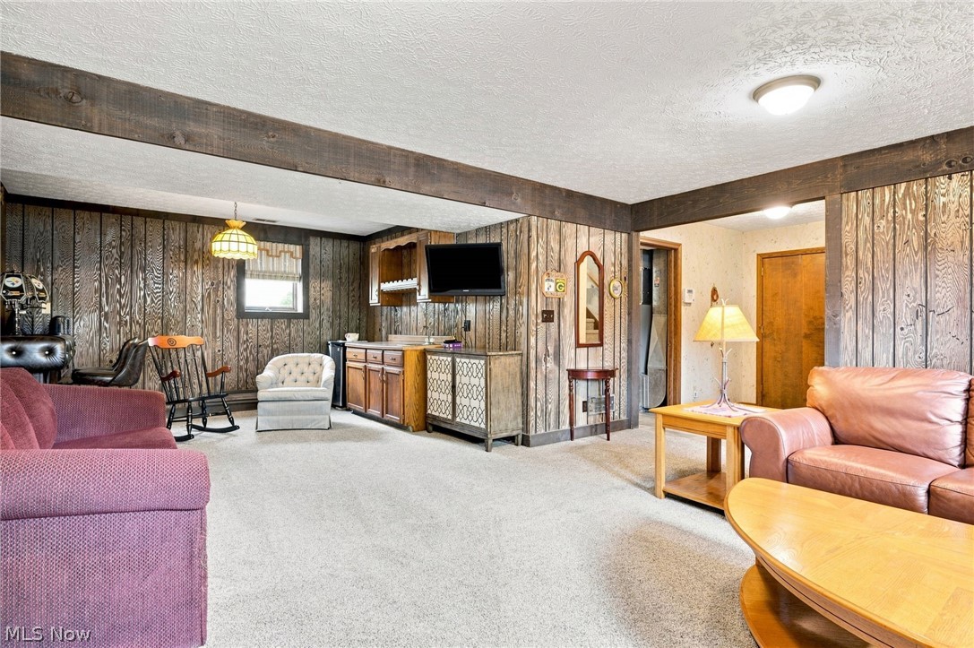 140 Hemlock Cuyahoga Falls OH 44223