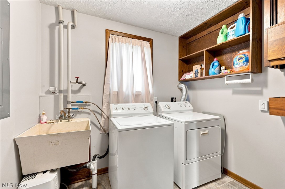 140 Hemlock Cuyahoga Falls OH 44223