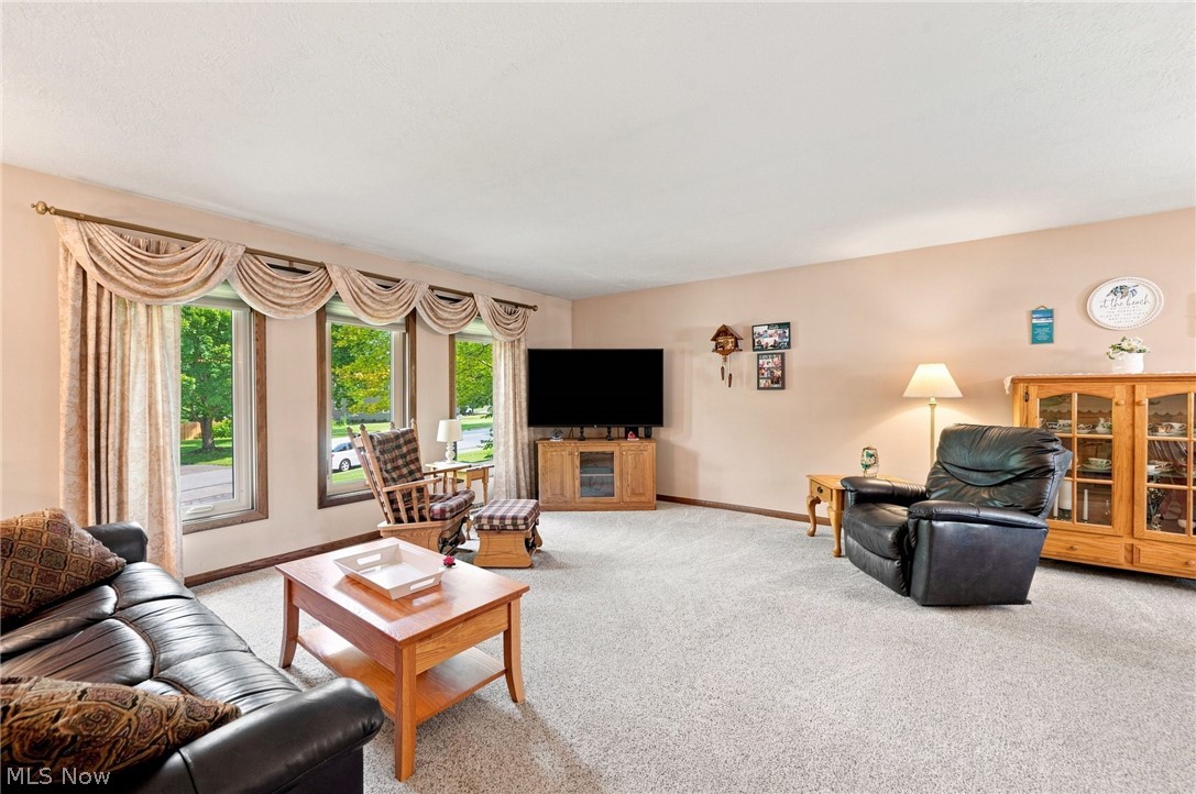 140 Hemlock Cuyahoga Falls OH 44223