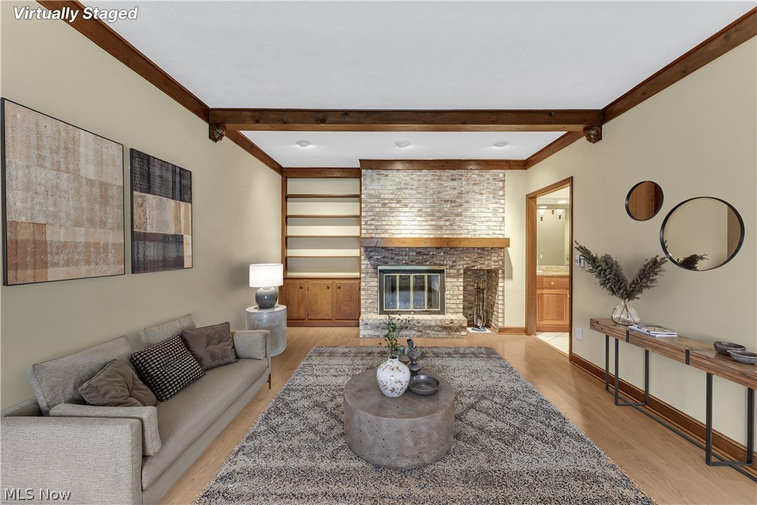 29480 Goulders Green Bay Village OH 44140