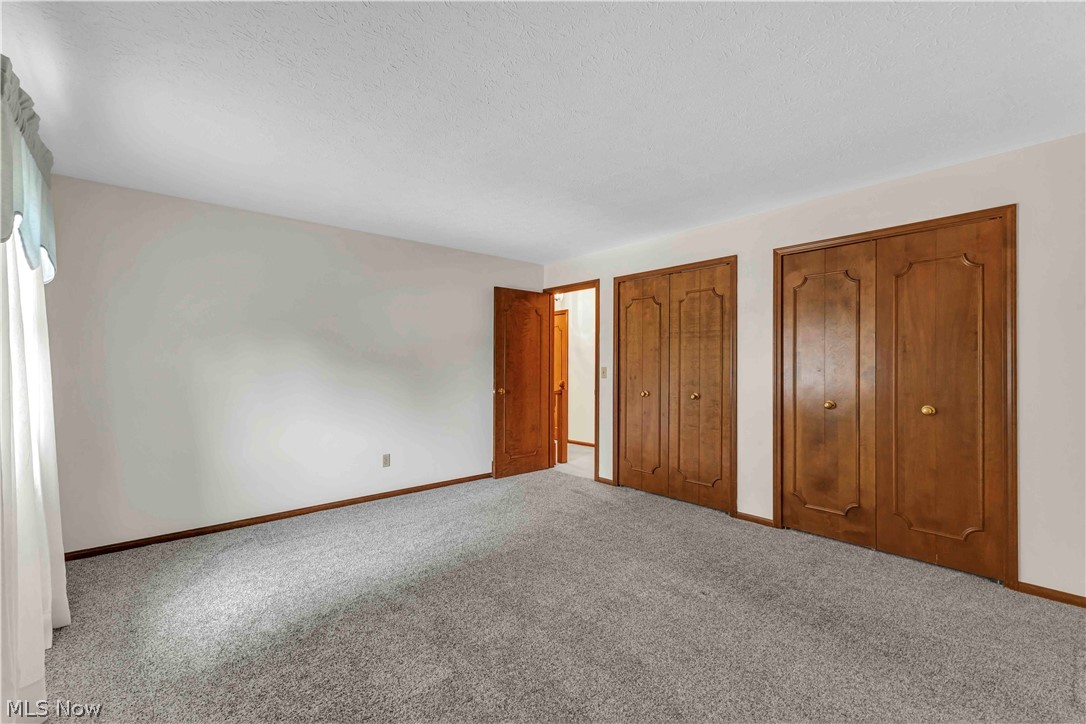 29480 Goulders Green Bay Village OH 44140